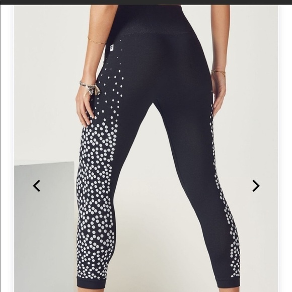 Fabletics Seamless Printed Jacquard Dot Leggings - Picture 2 of 9